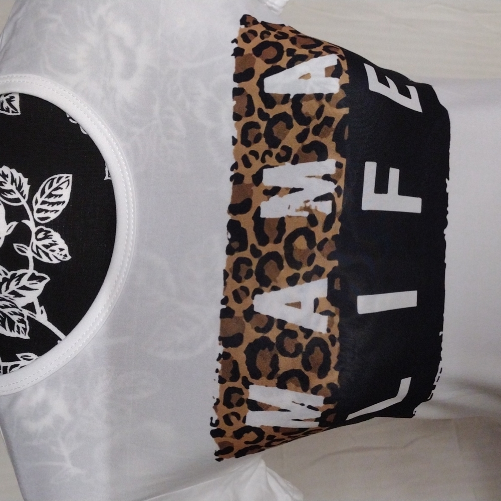 New! Mama Life tee - Picture 5 of 7